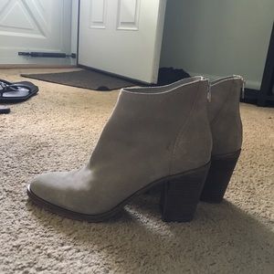 Dolce Vita Stevie Booties